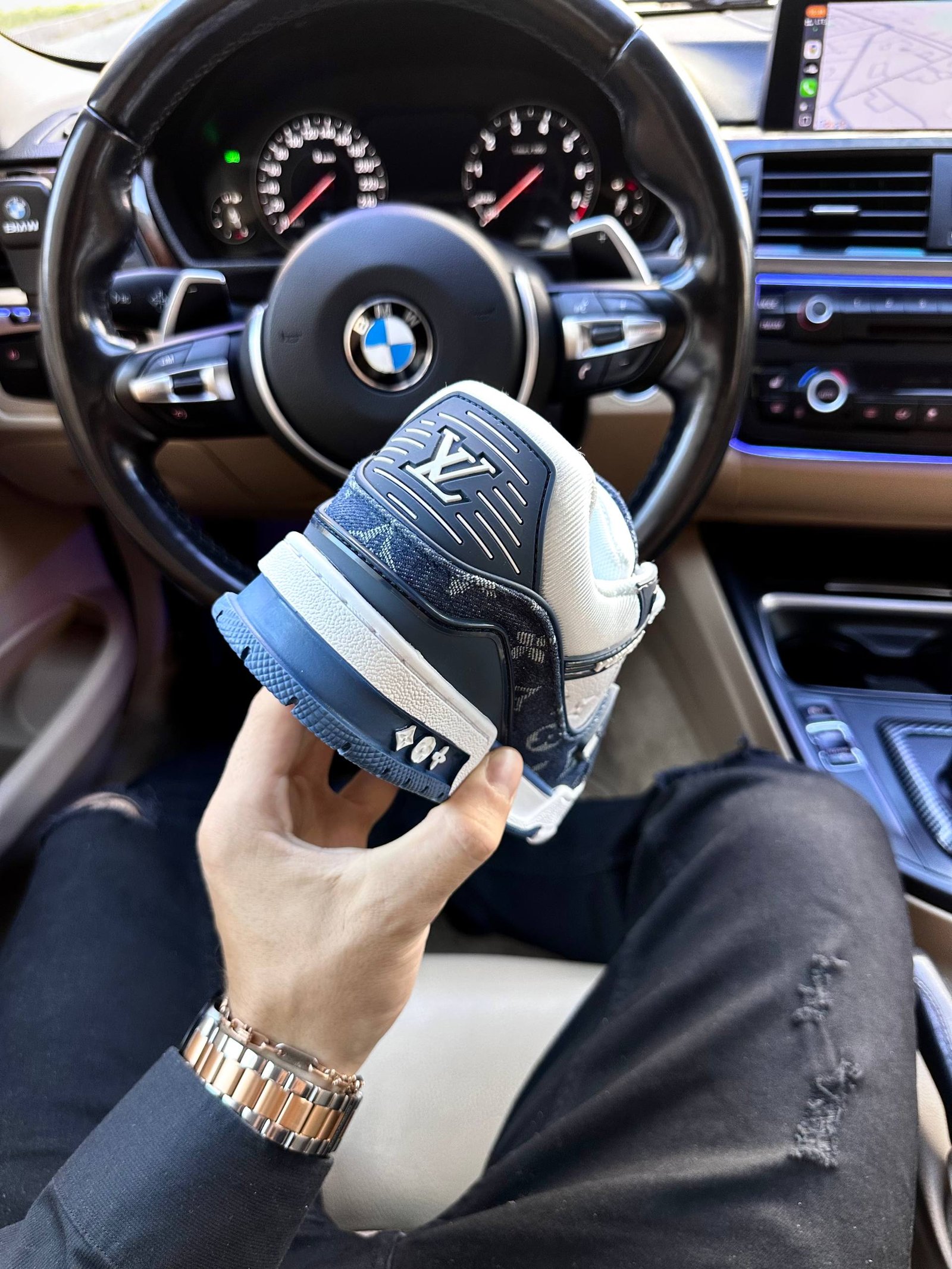 Кроссовки Louis Vuitton Trainer Sneaker White Blue Кроссовки Louis Vuitton Trainer Sneaker White Blue