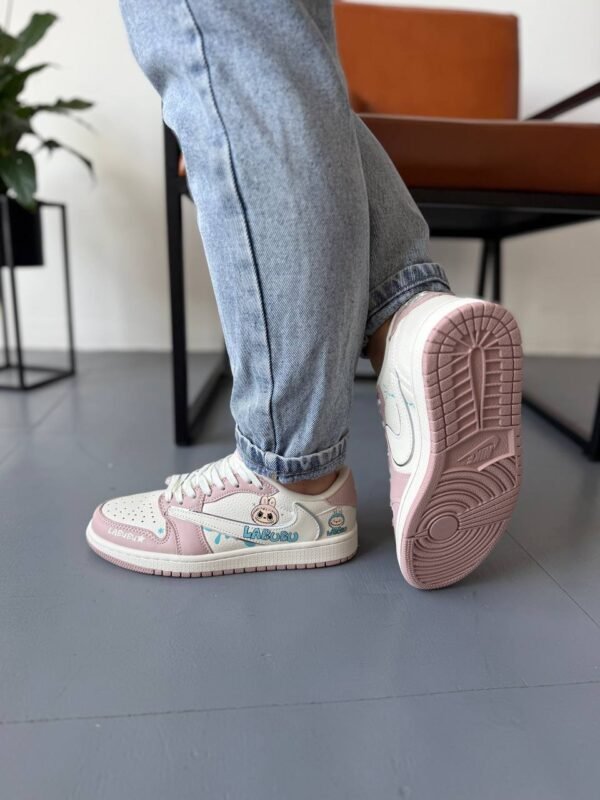 Кроссовки Женские Nike Air Jordan 1 low Travis Scott x Labubu Pink Beige