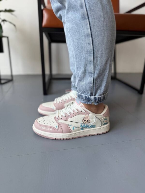 Кроссовки Женские Nike Air Jordan 1 low Travis Scott x Labubu Pink Beige