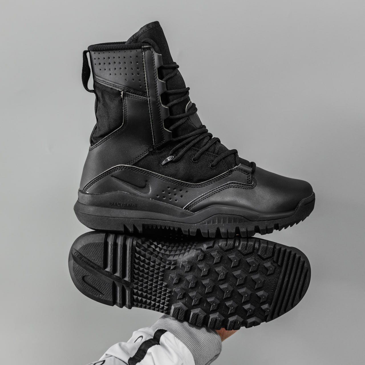 Кроссовки Мужские Nike SFB Field-JHD Black Кроссовки Мужские Nike SFB Field-JHD Black