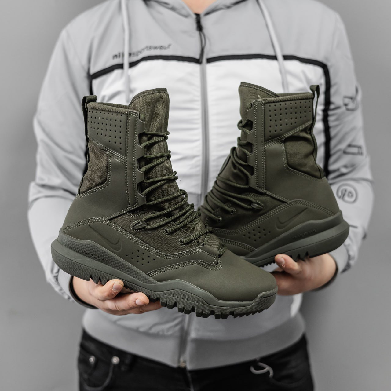 Кроссовки Мужские Nike SFB Field-JHD khaki Кроссовки Мужские Nike SFB Field-JHD khaki