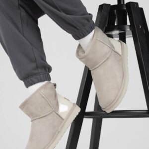 UGG Light Grey Mini Lacquer