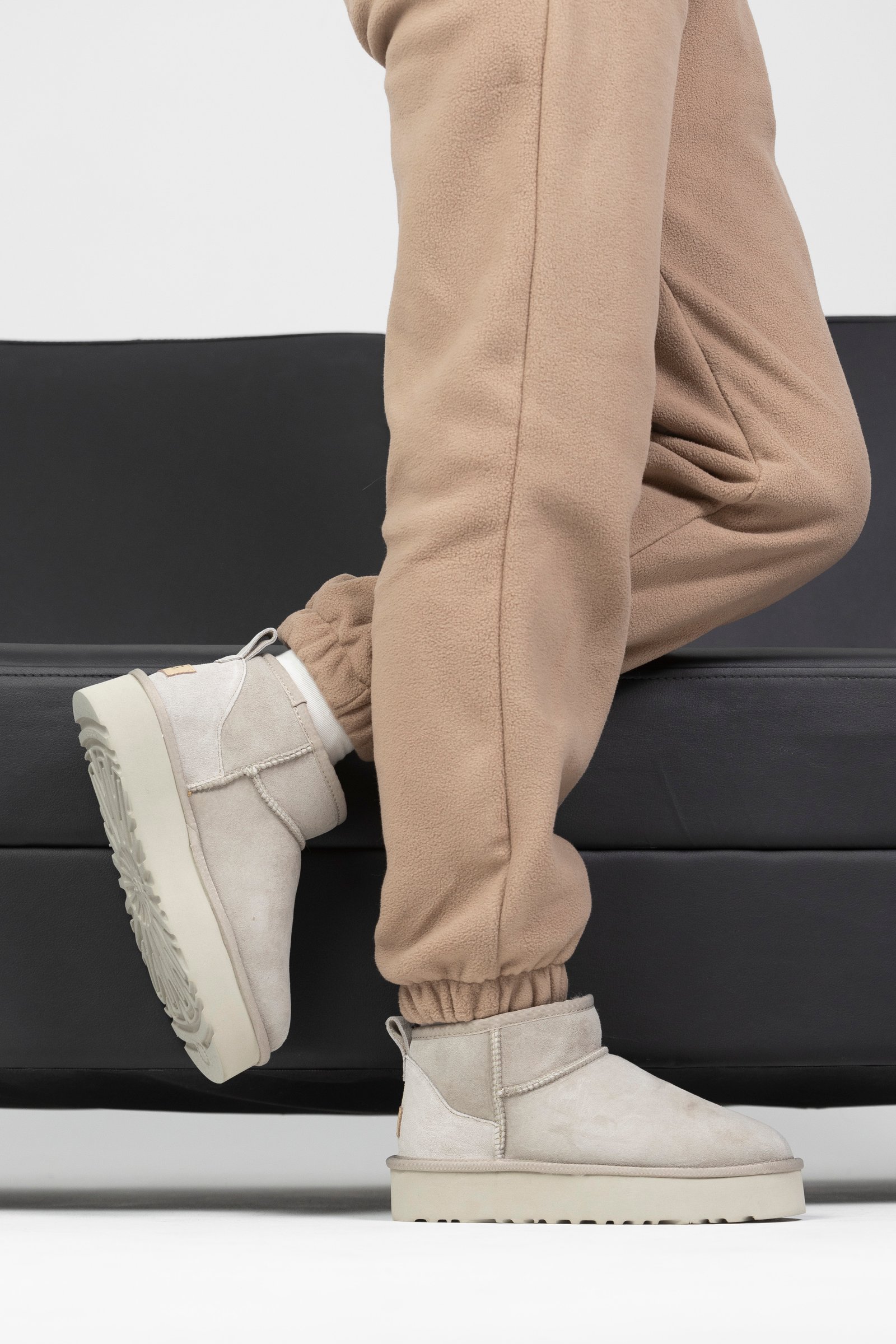 UGG Ultra Mini Platform Light Grey (11) UGG Ultra Mini Platform Light Grey