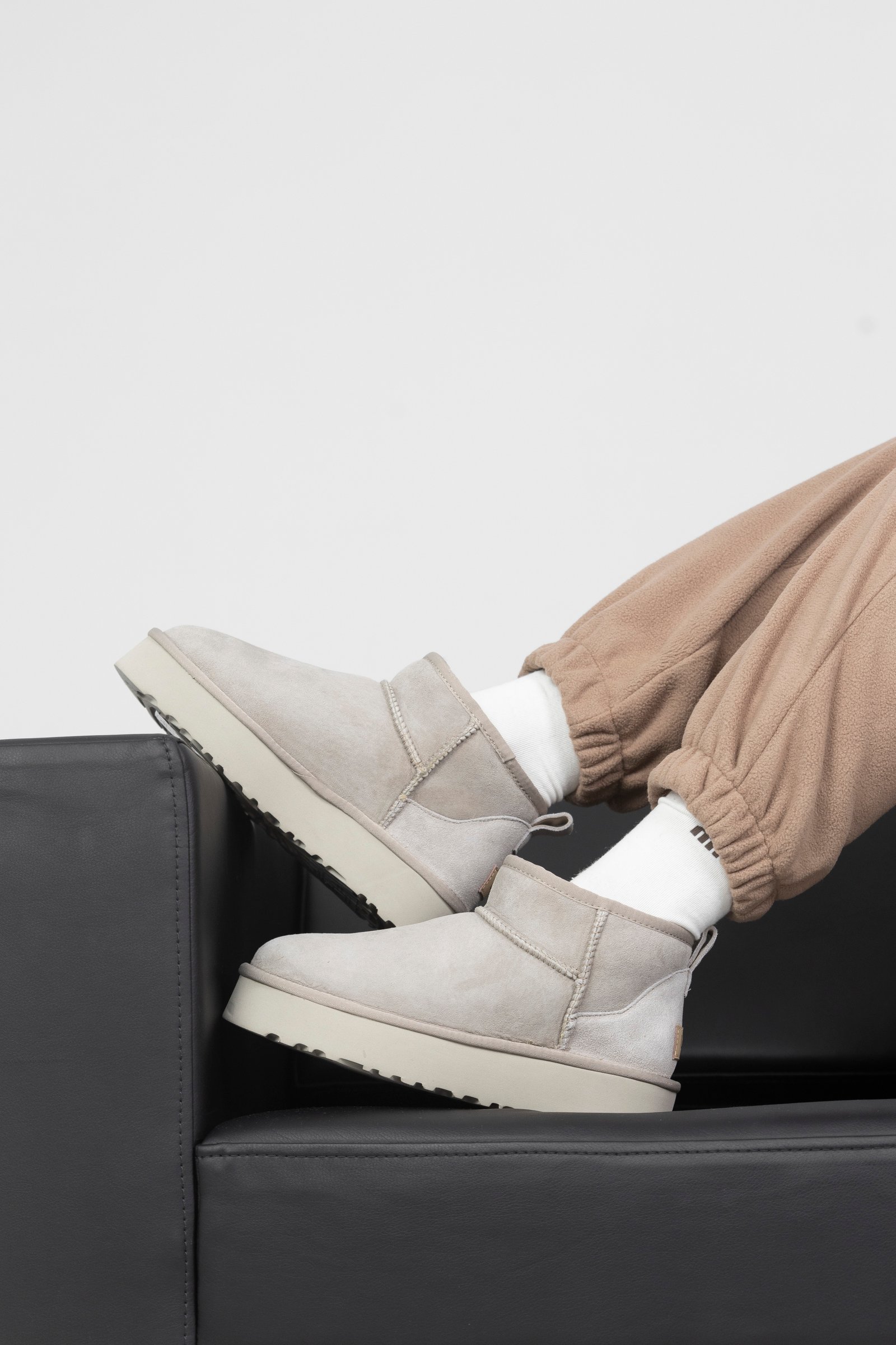 UGG Ultra Mini Platform Light Grey (16) UGG Ultra Mini Platform Light Grey