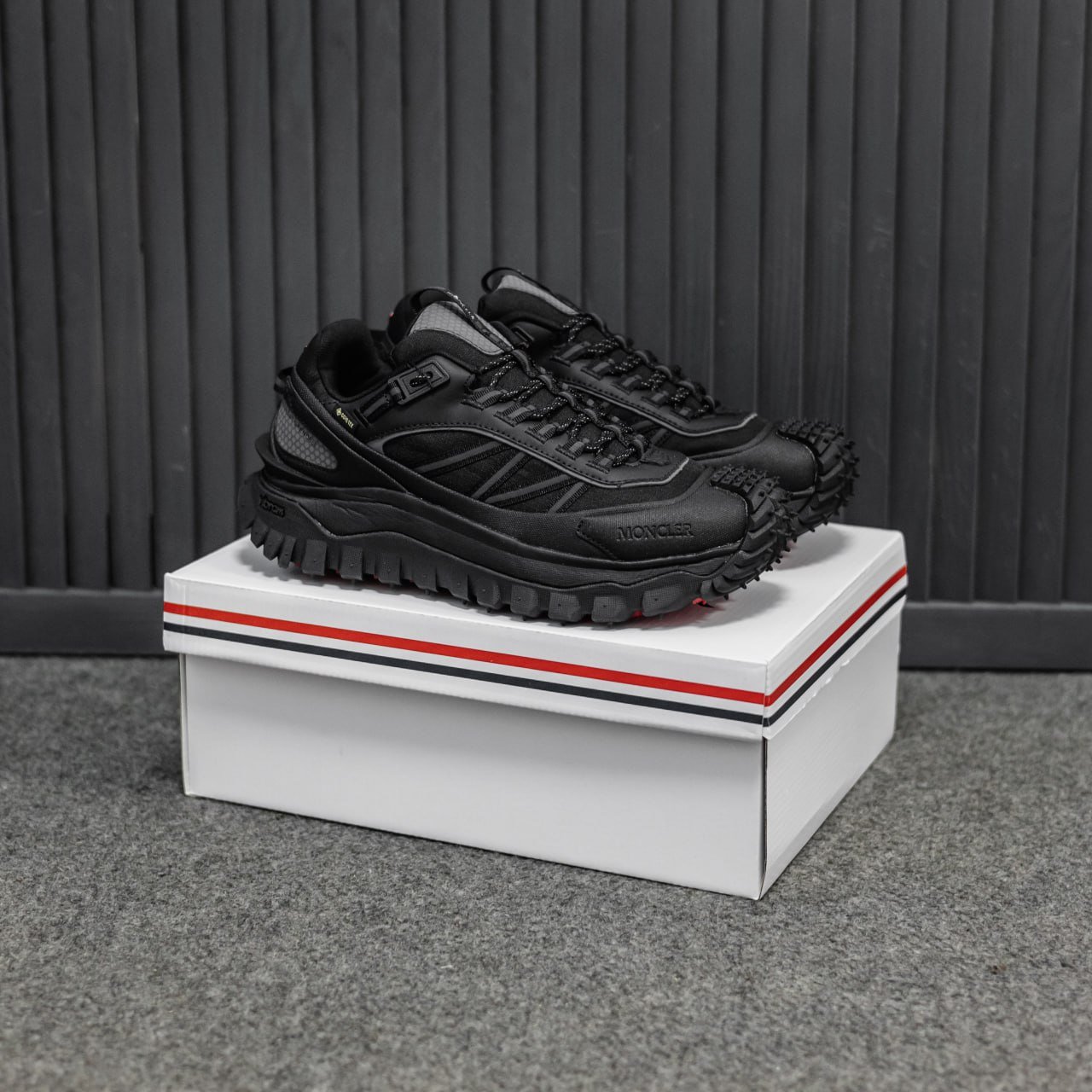 Кроссовки Мужские Moncler Trail Drip Gore-Tex Black Кроссовки Мужские Moncler Trail Drip Gore-Tex Black