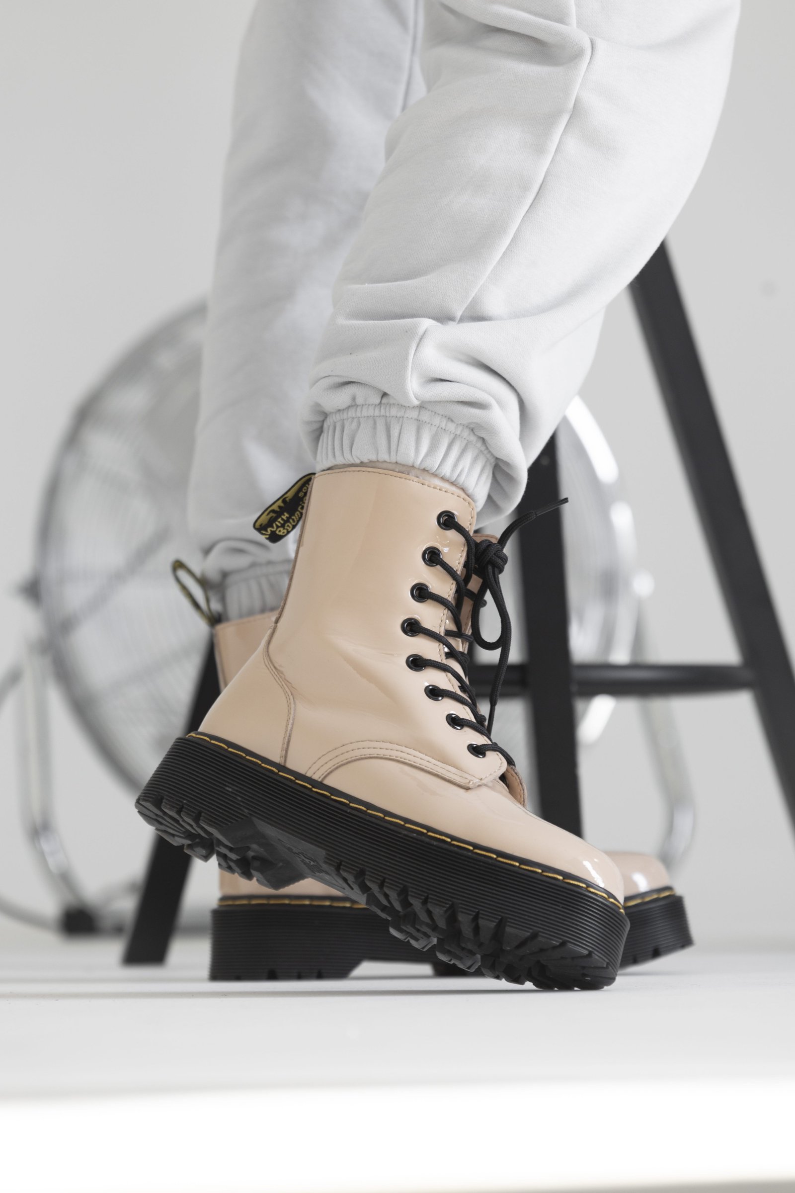 Dr.Martens Jadon Platform Leather FUR (5) Dr.Martens Jadon Platform Leather FUR