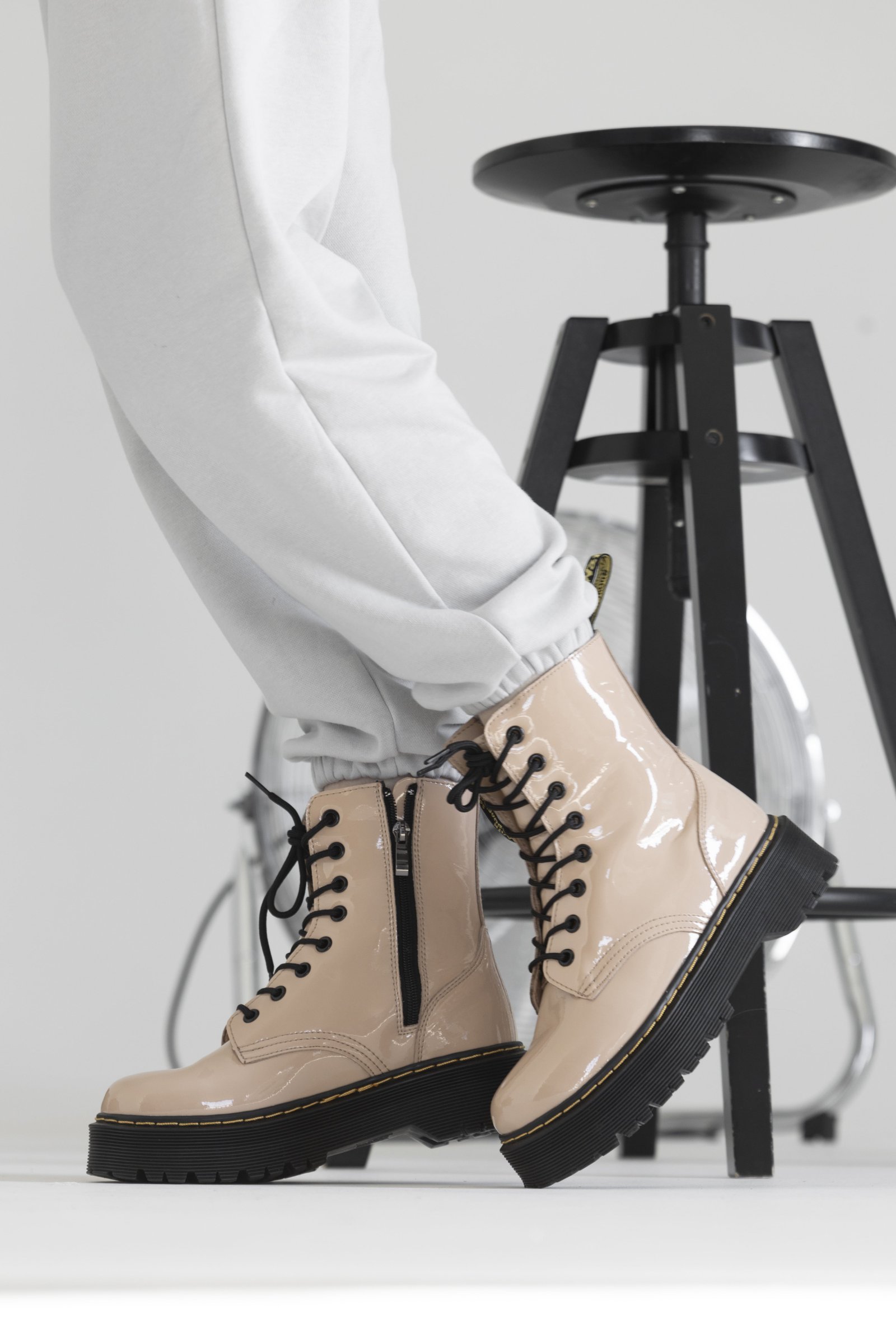 Dr.Martens Jadon Platform Leather FUR (6) Dr.Martens Jadon Platform Leather FUR