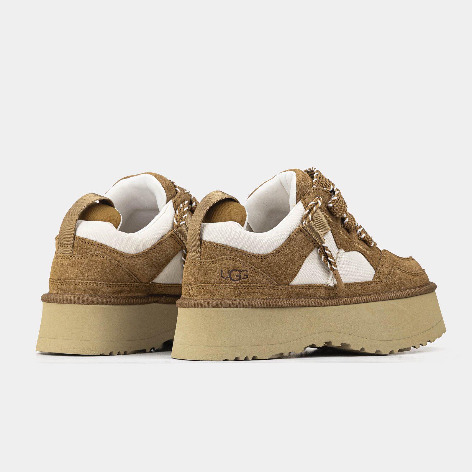 UGG Astromel Chestnut UGG Astromel Chestnut