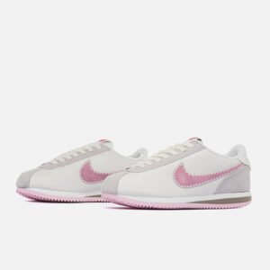 Кроссовки женские Nike Cortez Valentine’s Day Beige Pink