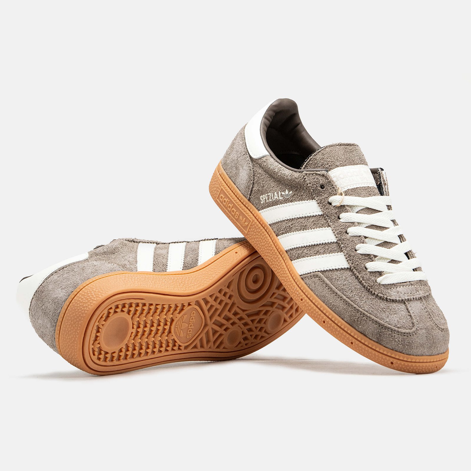 Купить кроссовки Adidas Handball Spezial Earth Strata Gum Beige White Купить кроссовки Adidas Handball Spezial Earth Strata Gum Beige White