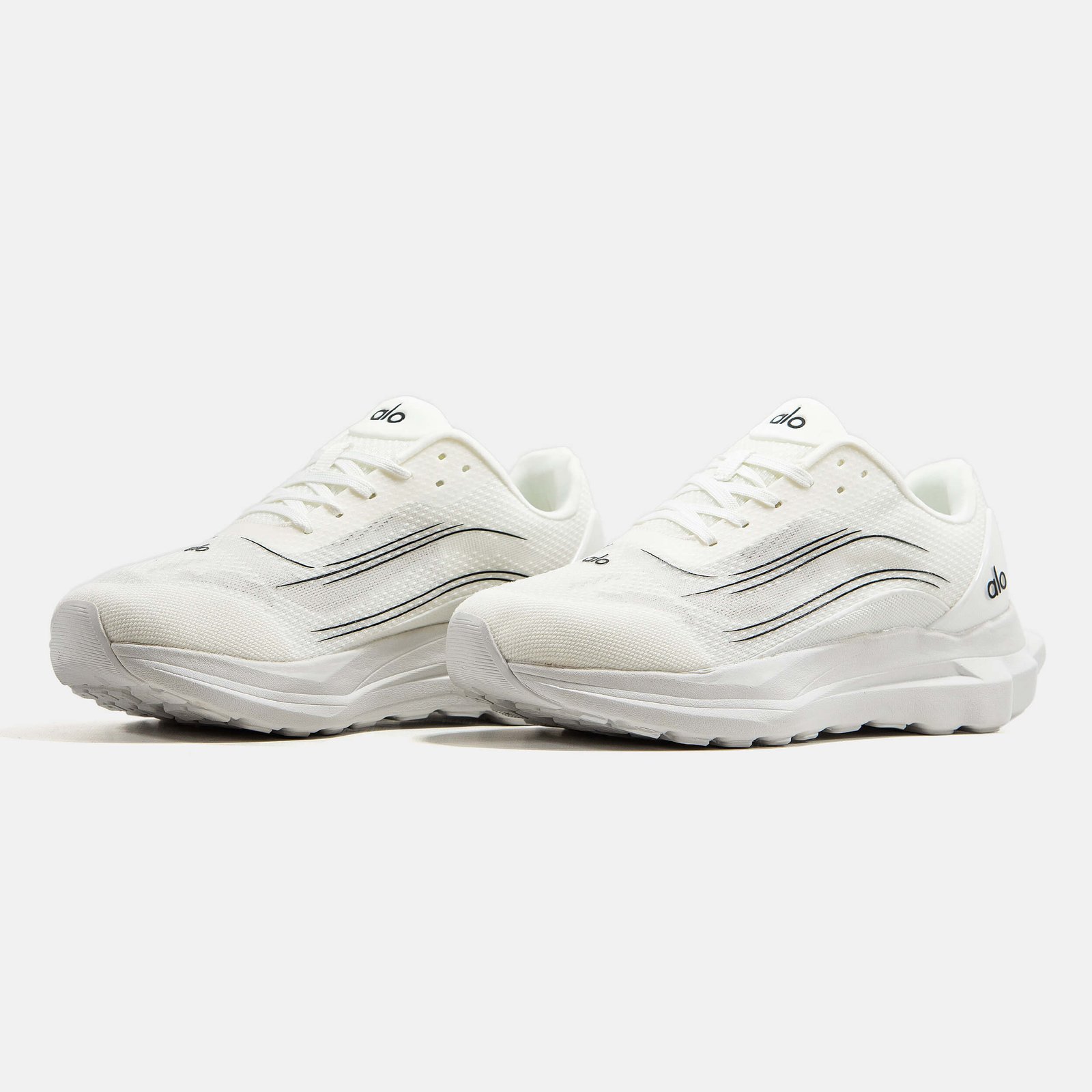 Alo Yoga Runner White. 36-41 .