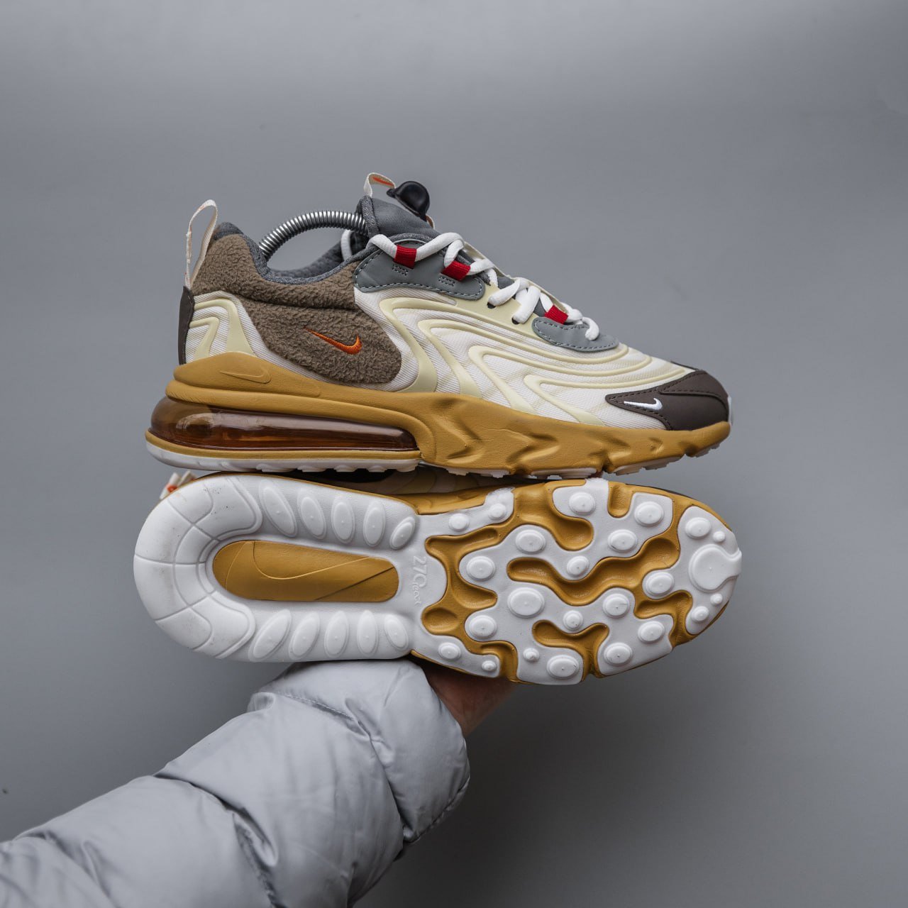 Кроссовки Nike Air Mаx 27О Reасt x Trаvis Scоtt Кроссовки Nike Air Mаx 27О Reасt x Trаvis Scоtt