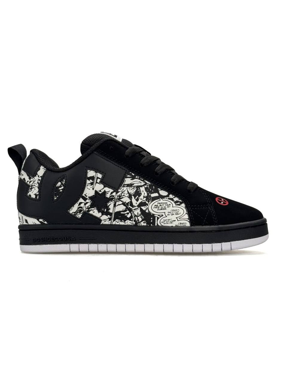 DC x Marvel Deadpool Court Graffik Black White DC x Marvel Deadpool Court Graffik Black White