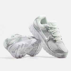 Кроссовки Nike V5 RNR White Grey
