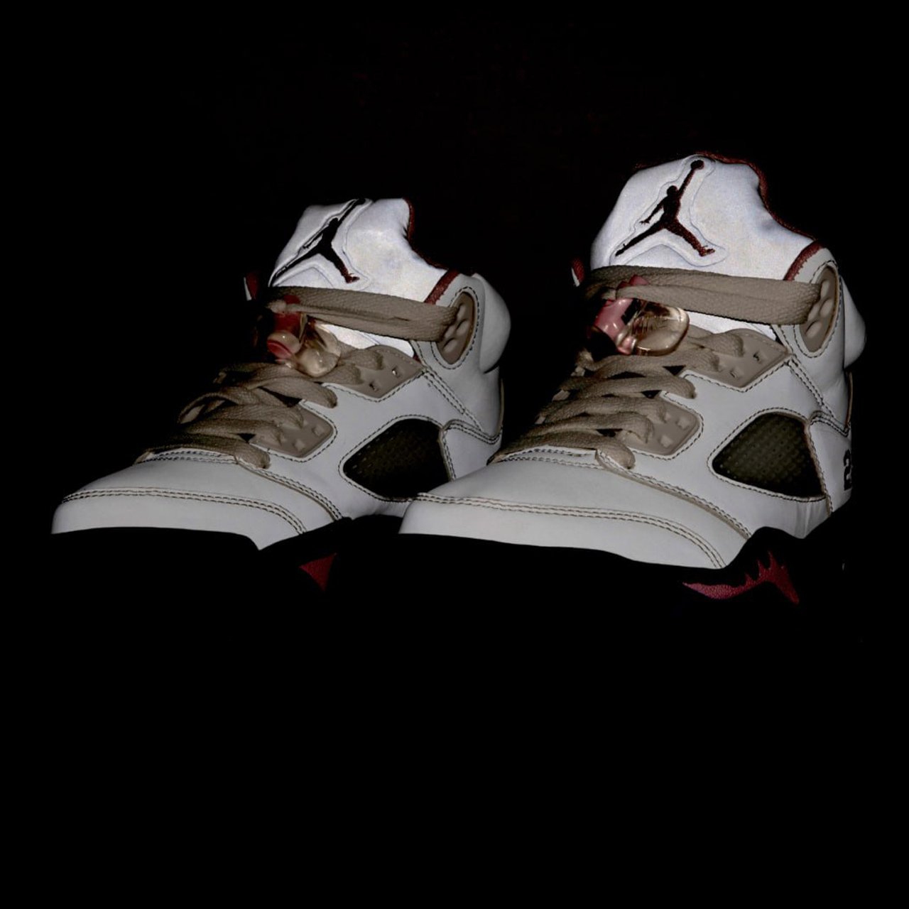 Кроссовки Женские Nike Air Jordan 5 Retro 35th Anniversary Кроссовки Женские Nike Air Jordan 5 Retro 35th Anniversary