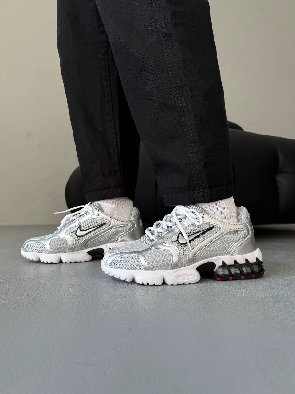 Кроссовки Мужские Nike Air Zoom Spiridon Caged 2 Metallic Silver Кроссовки Мужские Nike Air Zoom Spiridon Caged 2 Metallic Silver