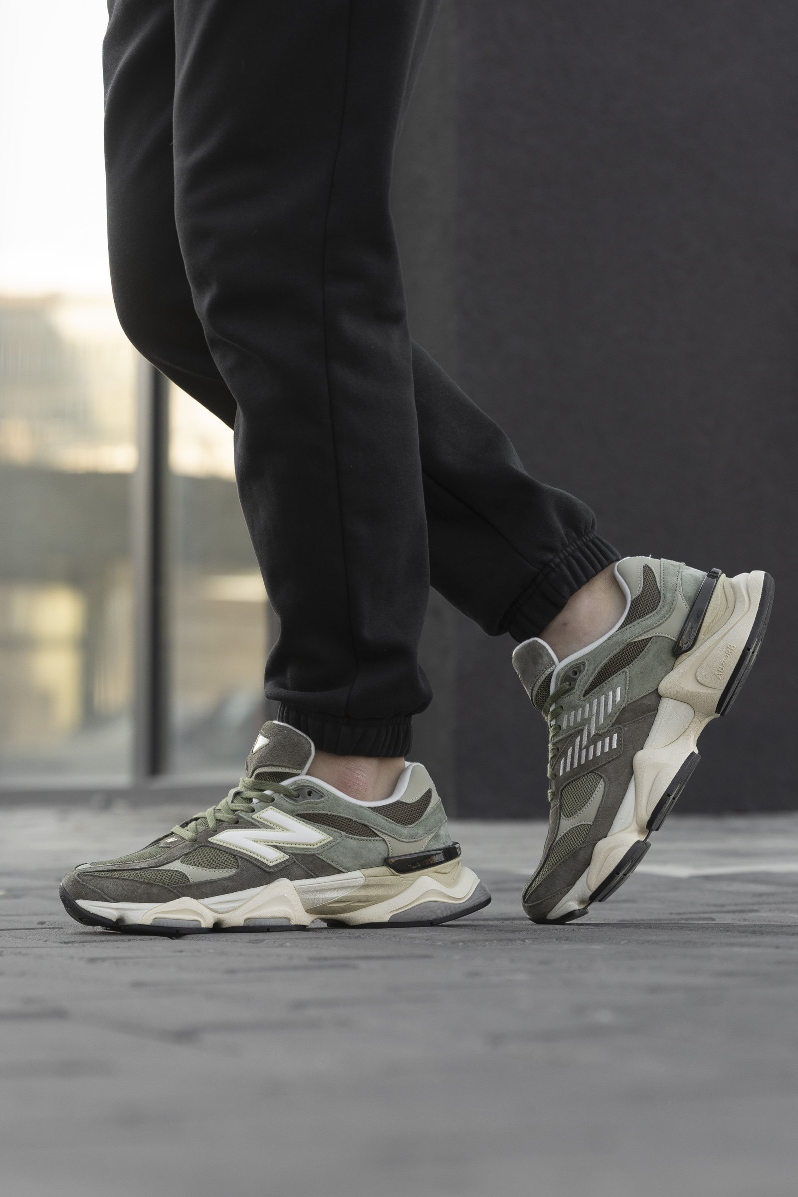 New Balance 9060 Dark Camo Sandstone (2) New Balance 9060 Dark Camo Sandstone