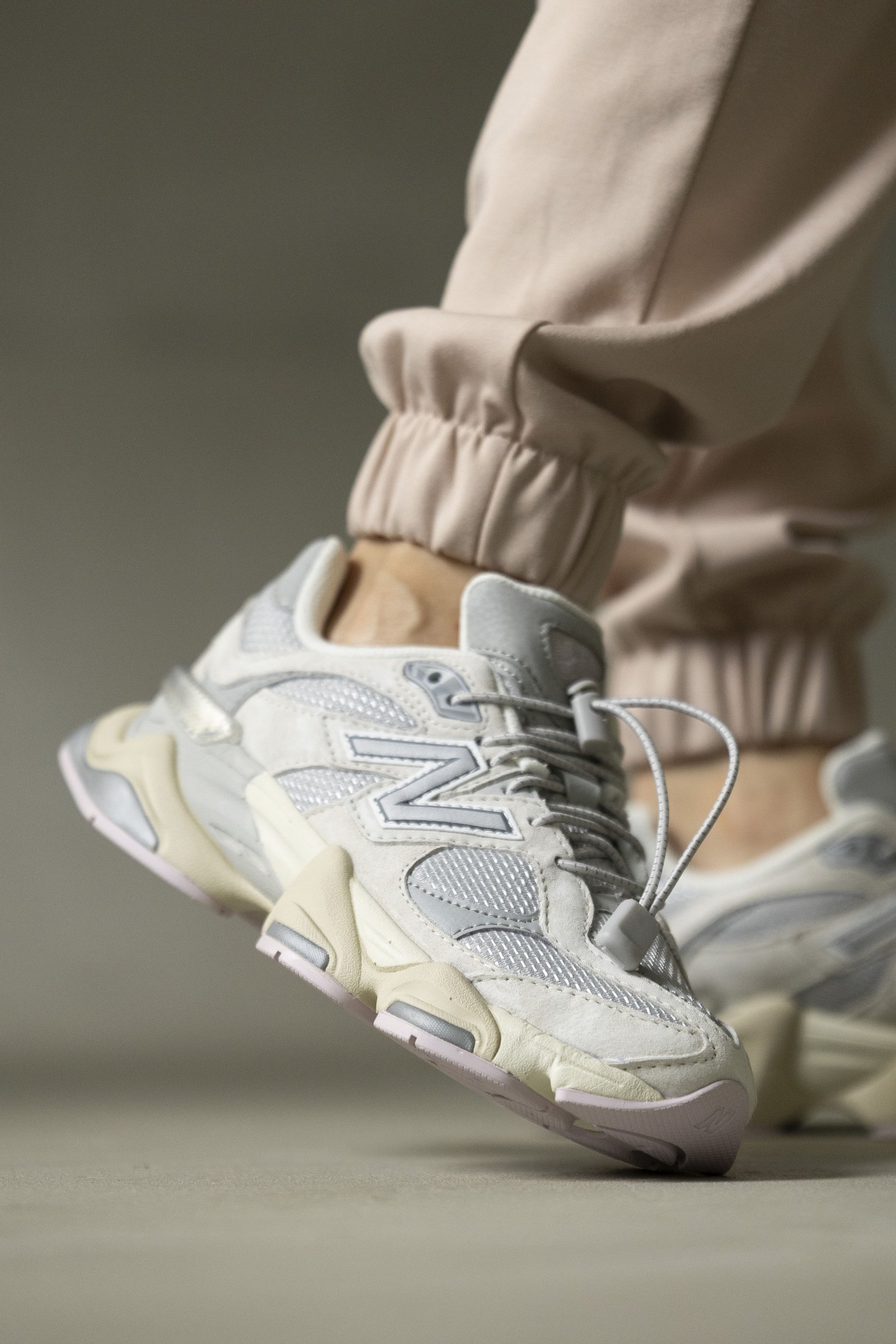 New Balance 9060 Grey Beige Pink (5) New Balance 9060 Grey Beige Pink
