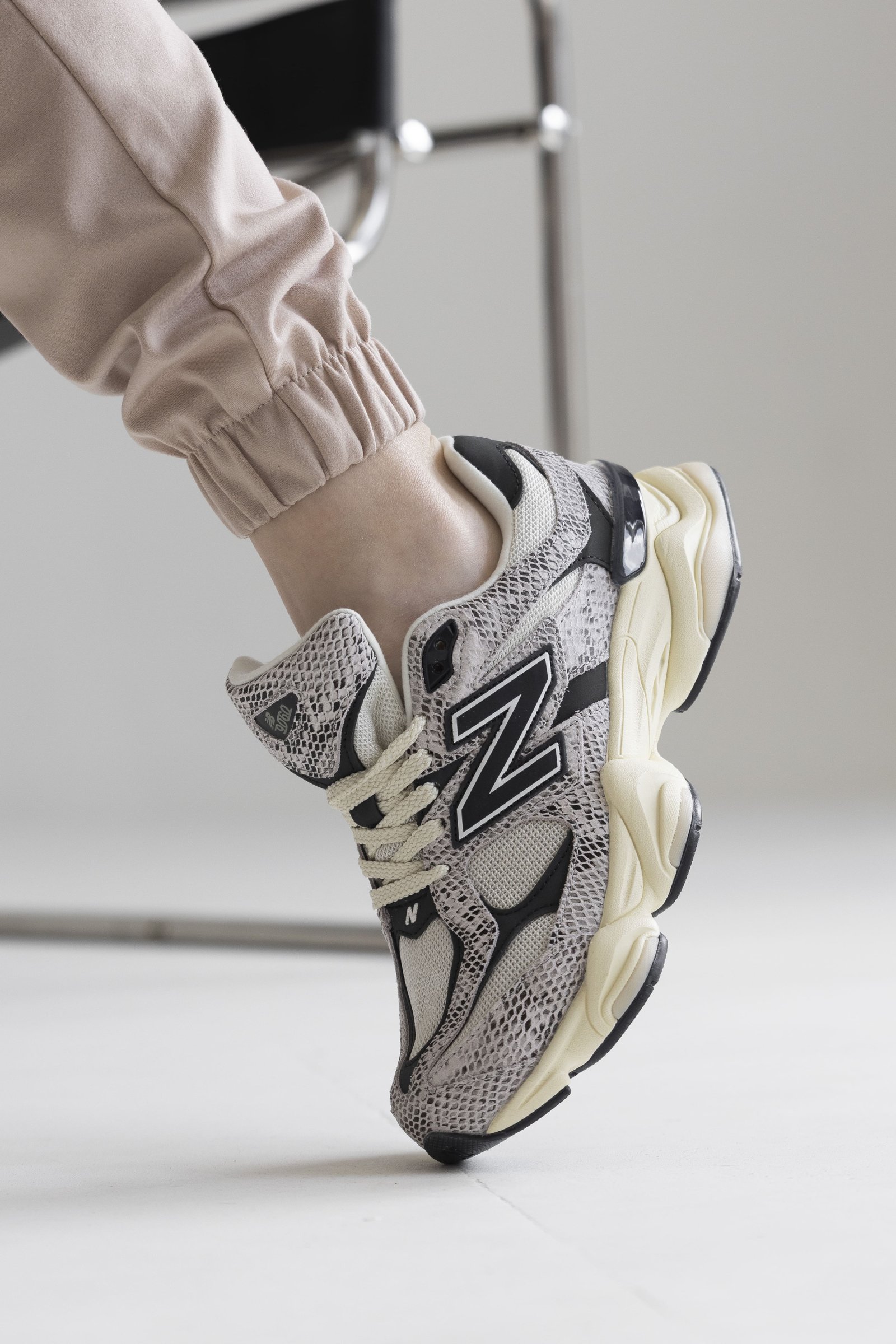 New Balance 9060 Year of the Snake (4) New Balance 9060 Year of the Snake