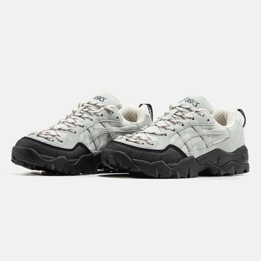 Купить кроссовки Asics Gel-Pickax Oyster Grey Black. Размеры 36-45.