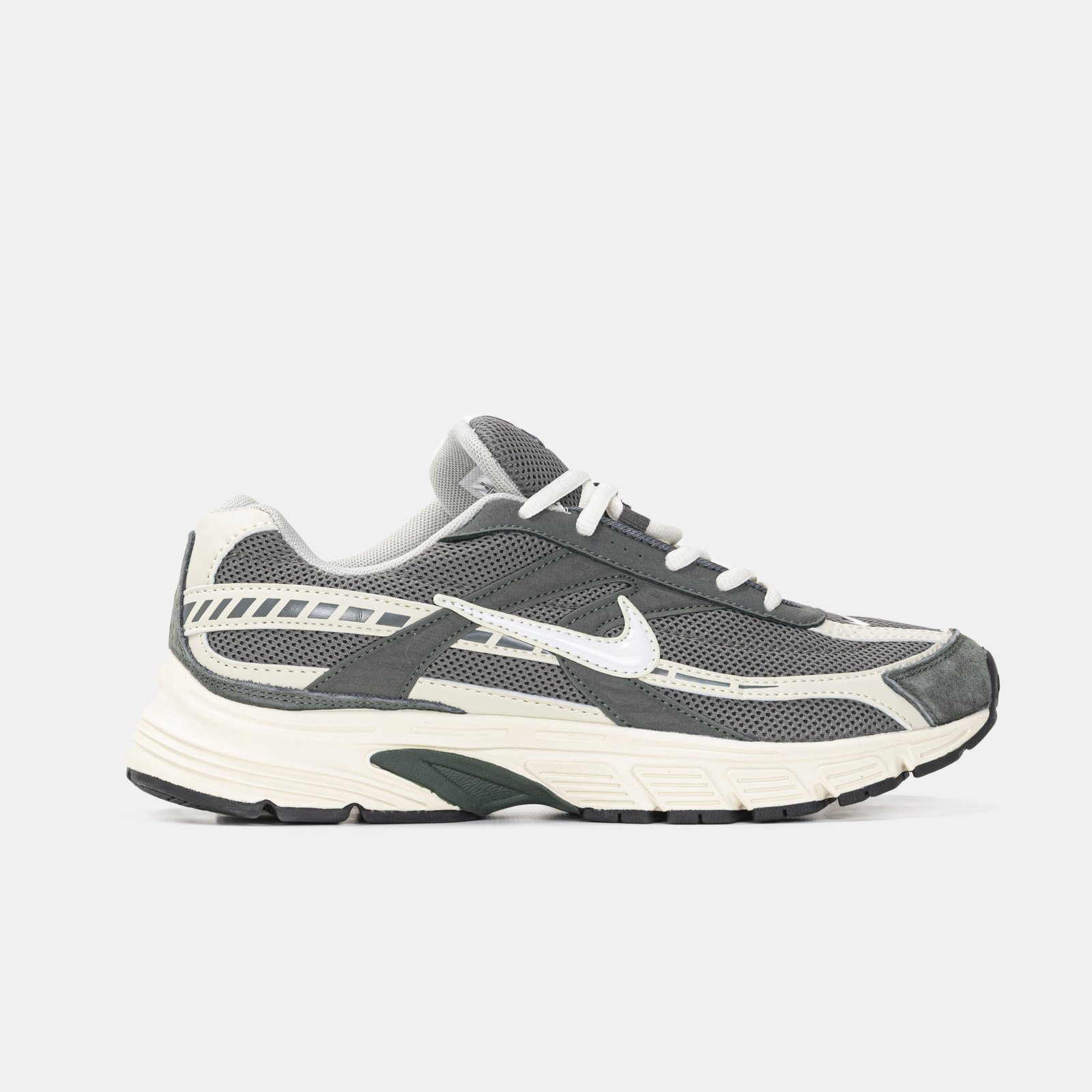 Nike Initiator Grey Beige (1) Nike Initiator Grey Beige