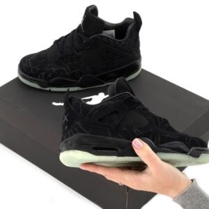 Кроссовки Мужские Nike Air Jordan 4 Retro x Kaws Black