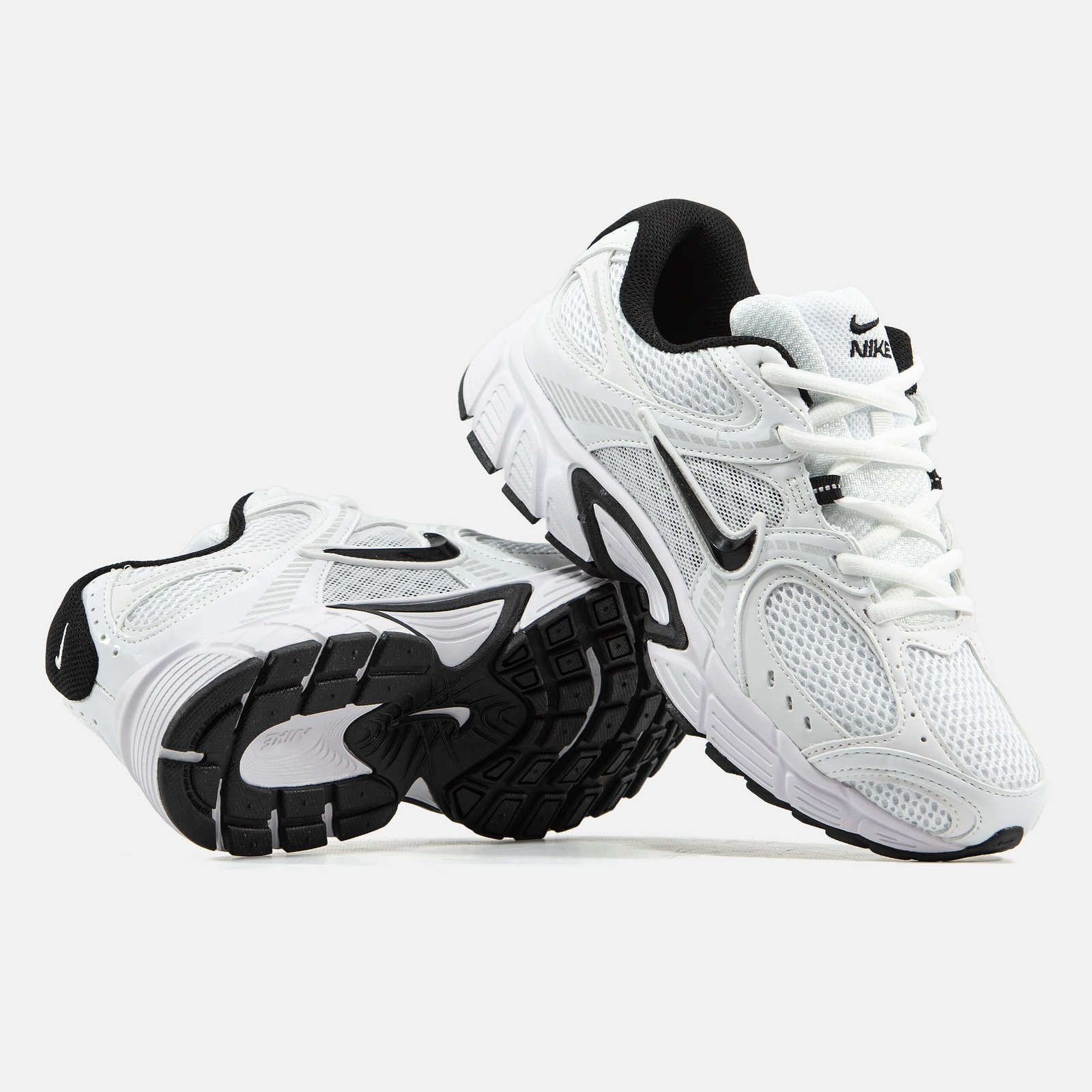 Кроссовки Nike V5 RNR White Black Кроссовки Nike V5 RNR White Black
