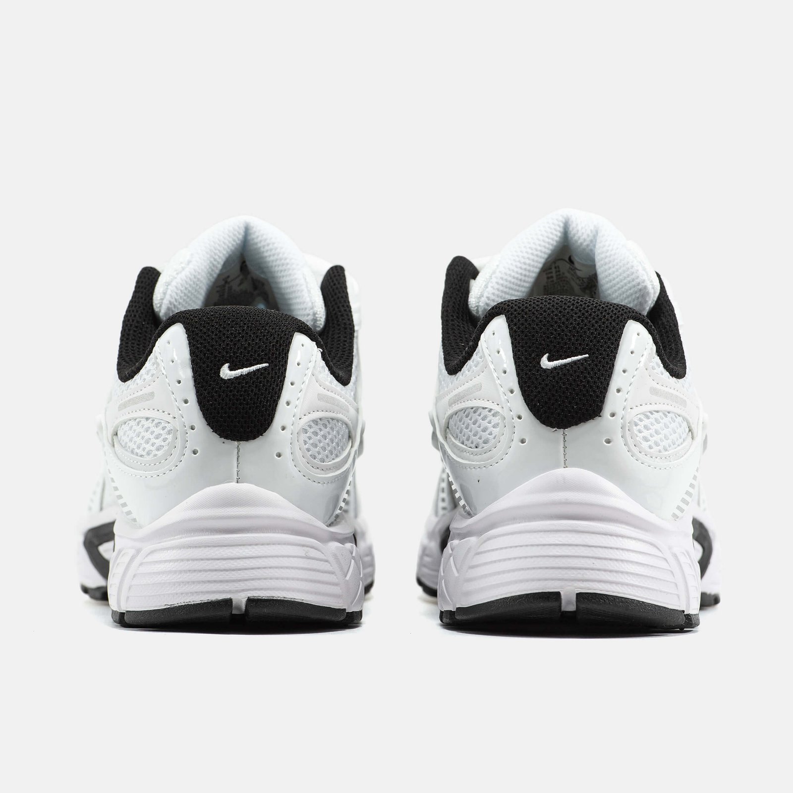 Кроссовки Nike V5 RNR White Black Кроссовки Nike V5 RNR White Black