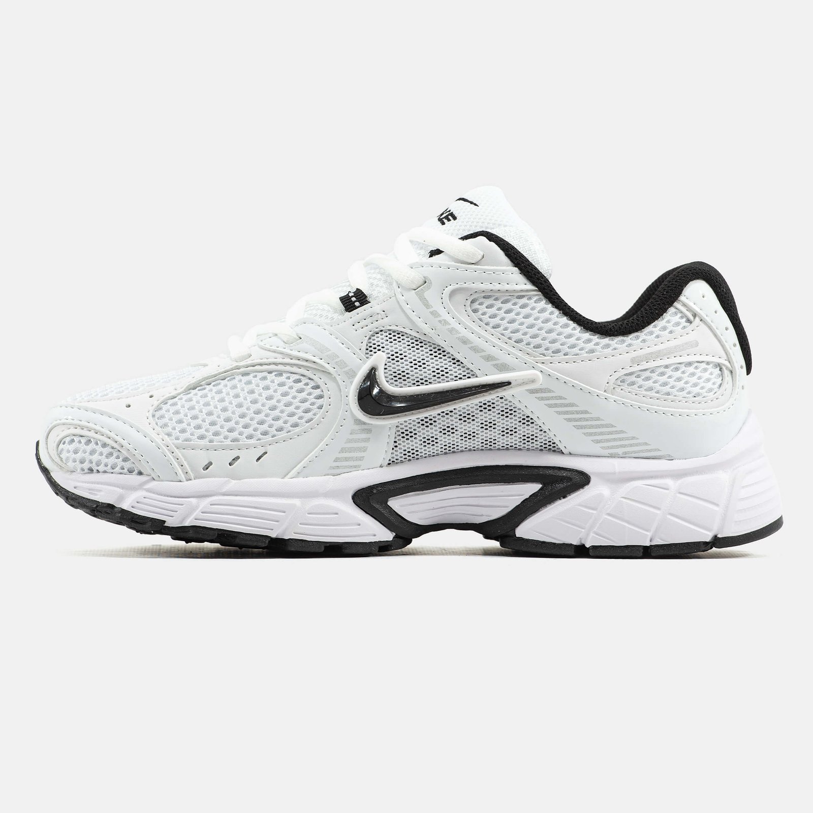 Кроссовки Nike V5 RNR White Black Кроссовки Nike V5 RNR White Black
