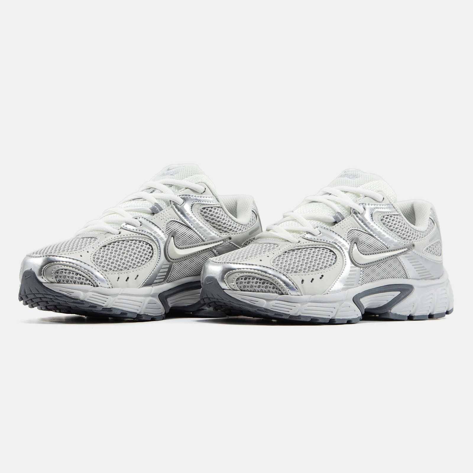 Кроссовки Nike V5 RNR White Metallic Silver Кроссовки Nike V5 RNR White Metallic Silver