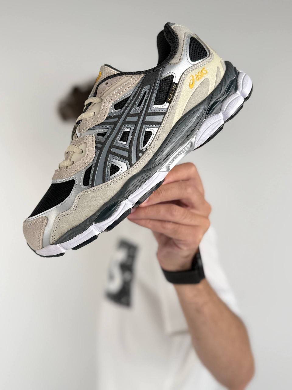 ASICS Gel-NYC GTX Beige Black Metallic ASICS Gel-NYC GTX Beige Black Metallic