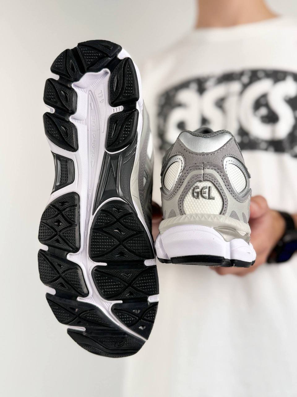 Кроссовки мужские ASICS Gel-NYC GTX Metallic Grey White Кроссовки мужские ASICS Gel-NYC GTX Metallic Grey White