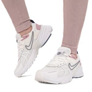 Кроссовки Женские Nike V2K Runtekk White Pink